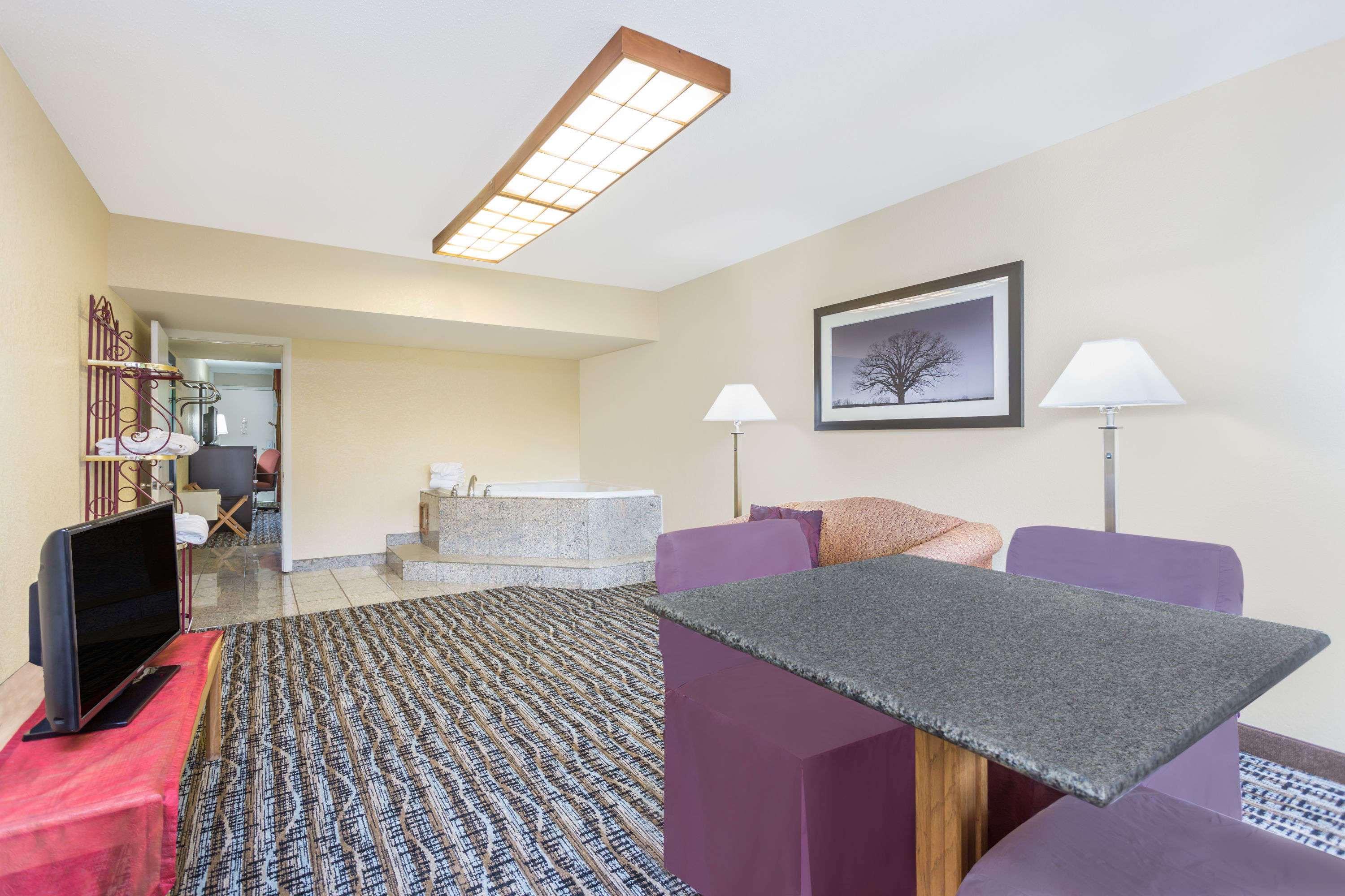 Days Inn By Wyndham Asheville/Mall Luaran gambar